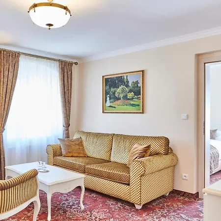 Centrum Hotel 4*